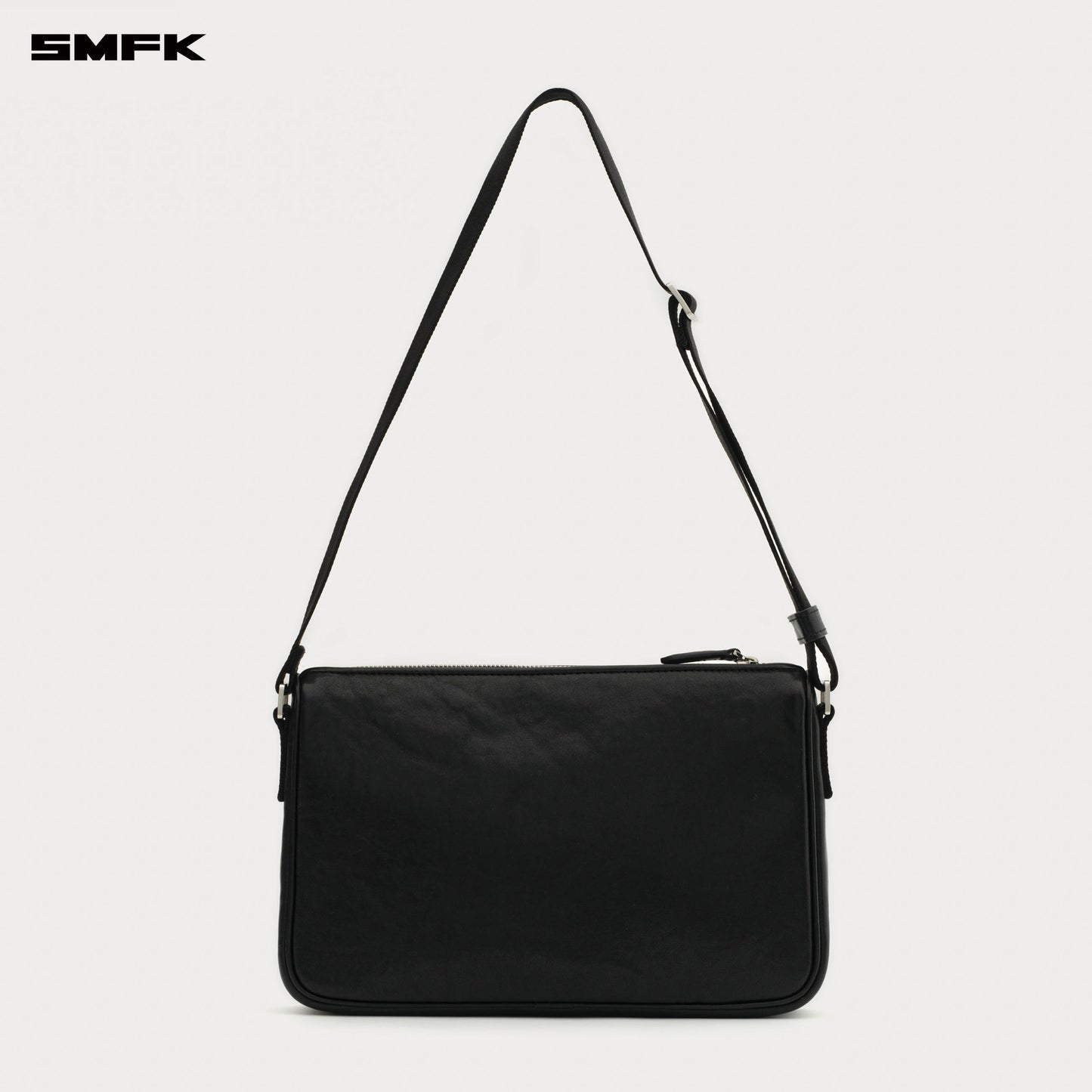 COMPASS BADGE Leather Shoulder Bag (Medium) Wilderness Black