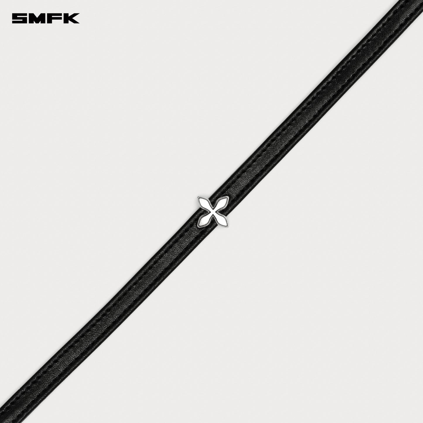 COMPASS RIVET Leather Choker Wilderness Black
