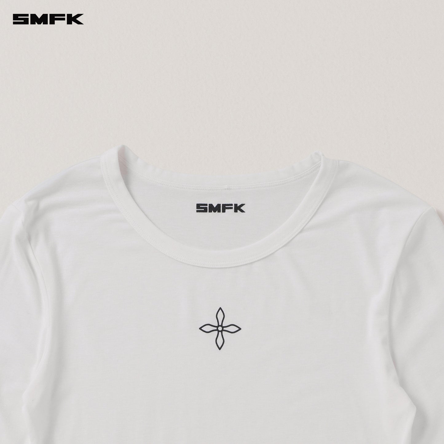 COMPASS STAMP ACETATE BODY PULLOVER Alpine White