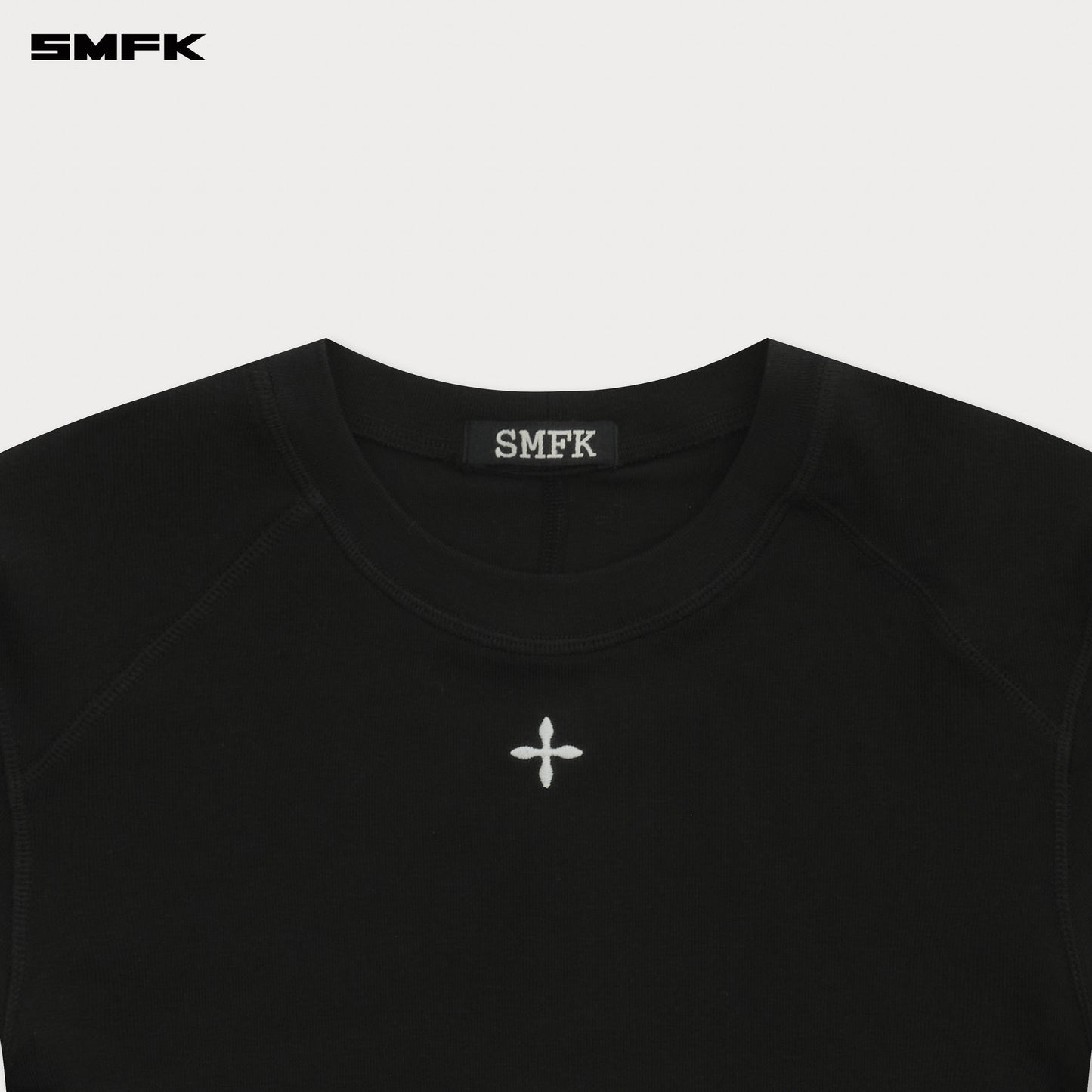 COMPASS RUSH Slim-fit Top Wilderness Black