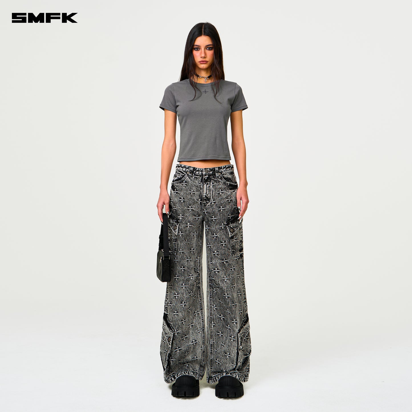 COMPASS Classic Chain Slim-fit Sports Tee Concrete Gray