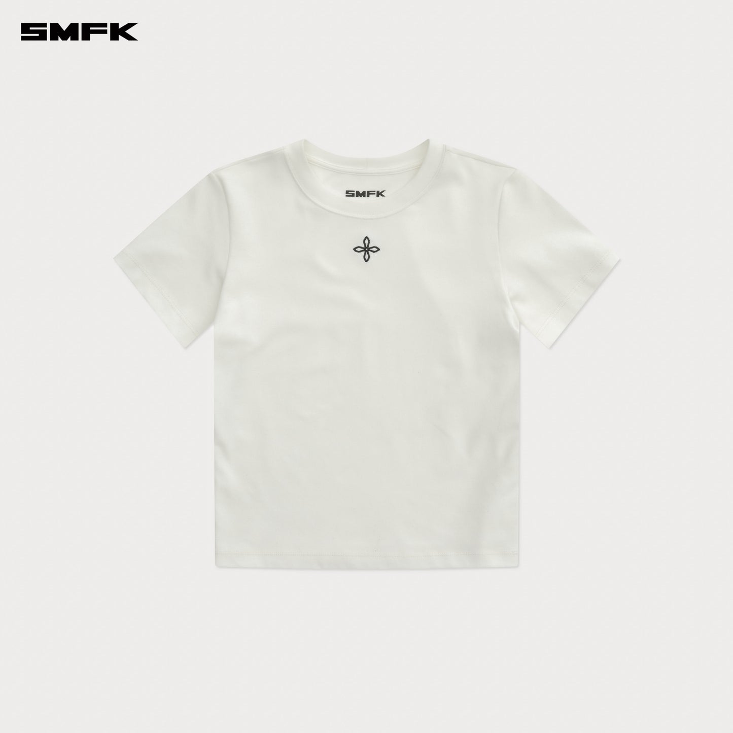 COMPASS Classic Chain Slim-fit Sports Tee Alpine White