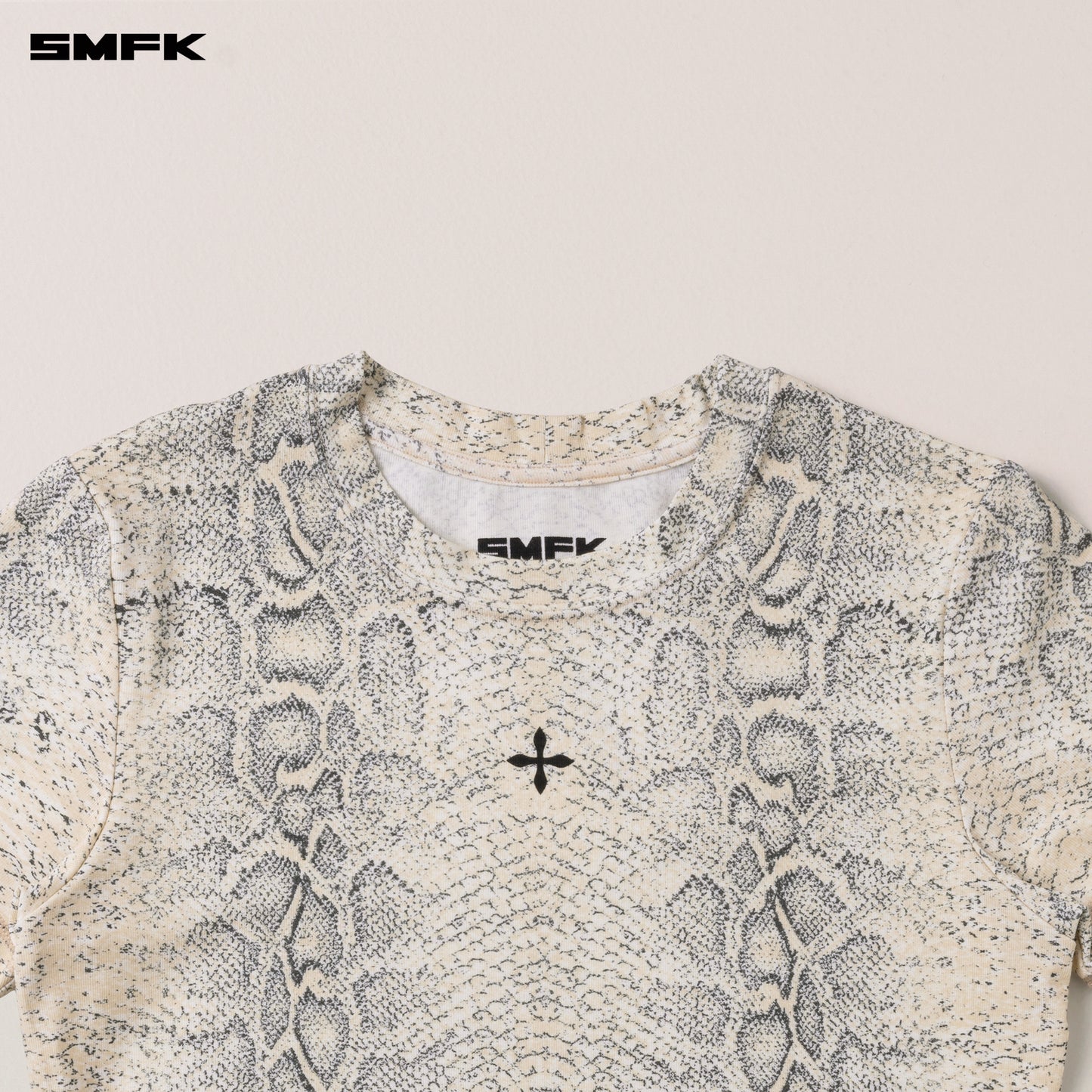 COMPASS Stamp Body Tee Mirage Cobra