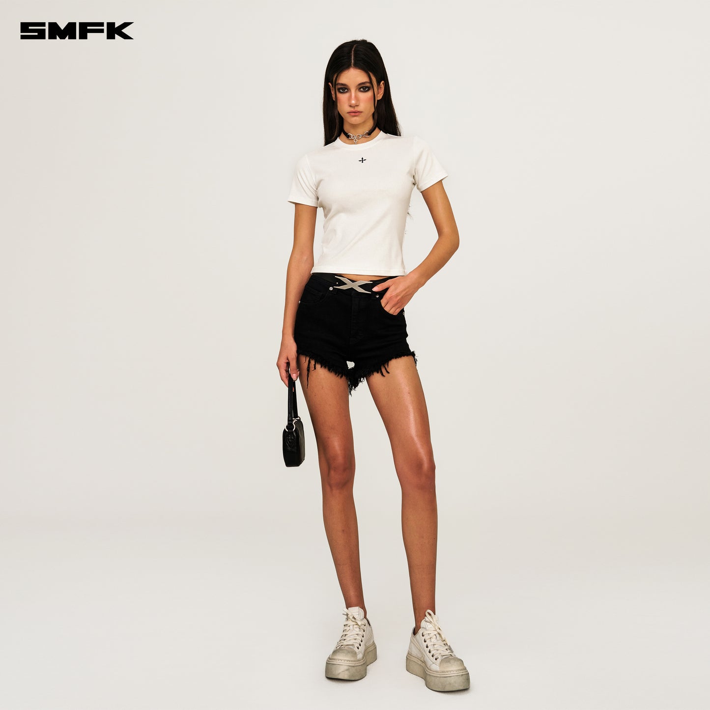 COMPASS Badge Fitted Waist Tee Alpine White