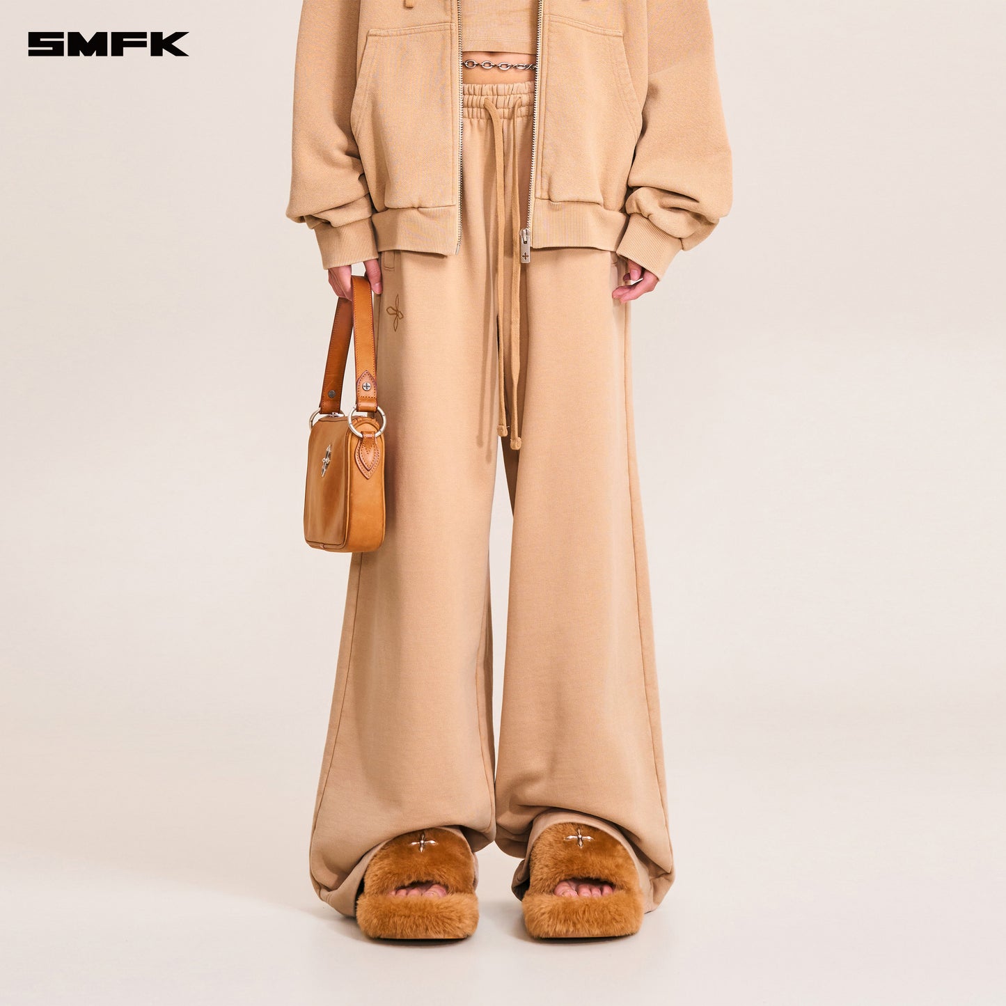 COMPASS MODE TOWER LOOSE SPORTS PANTS Sandy Khaki
