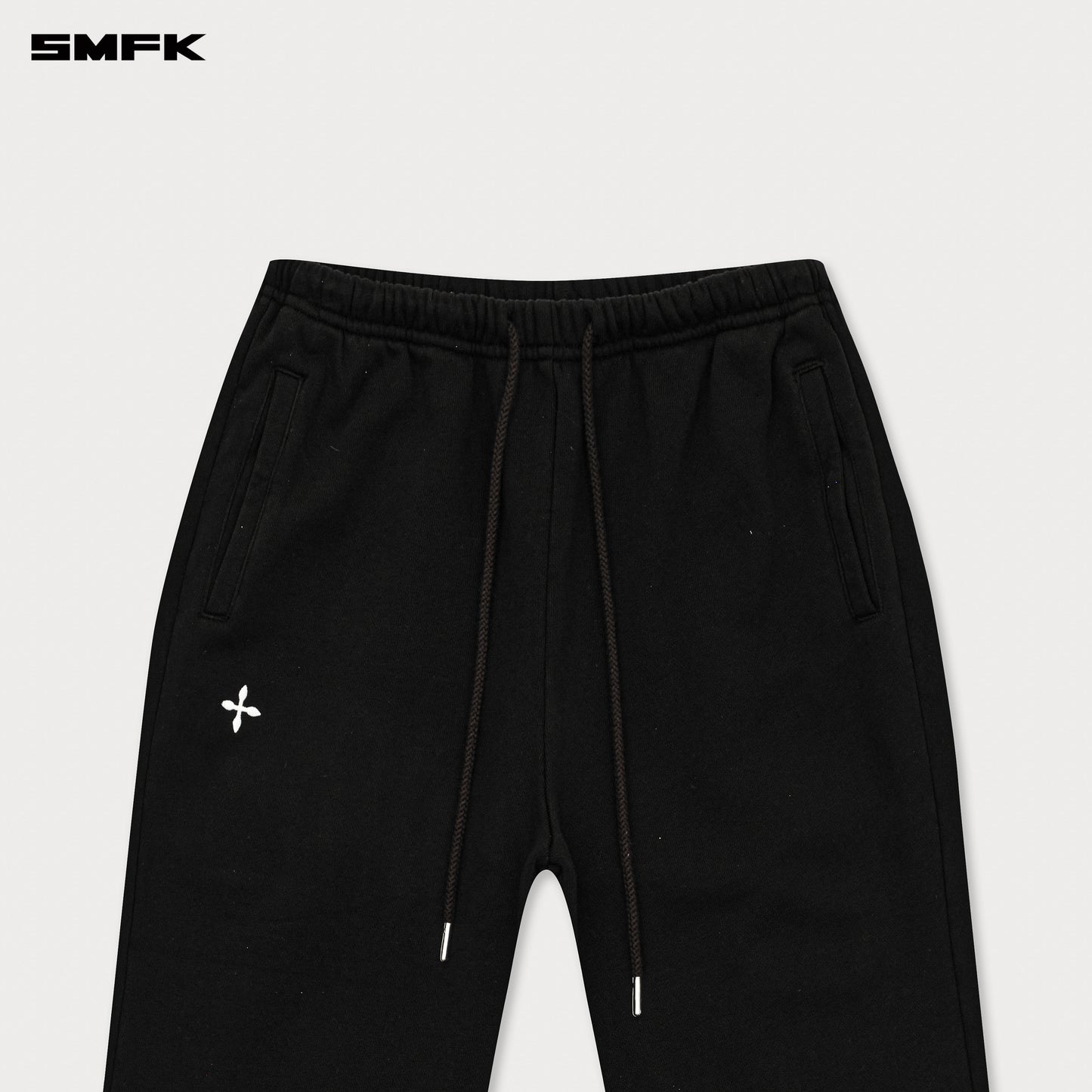 COMPASS Classic Flared Sweatpants Wilderness Black