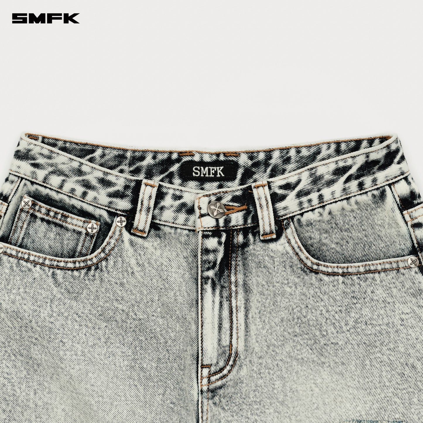 COMPASS Classic Wild Denim Shorts Snow Blossom