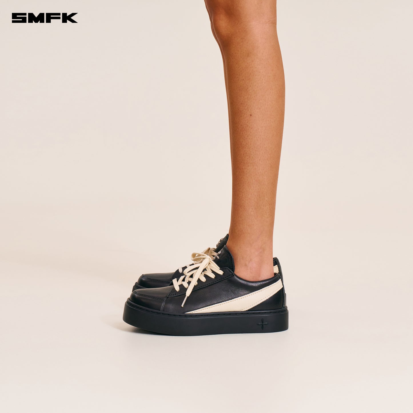 COMPASS ORIGIN LEATHER SNEAKER LOW Wilderness Black