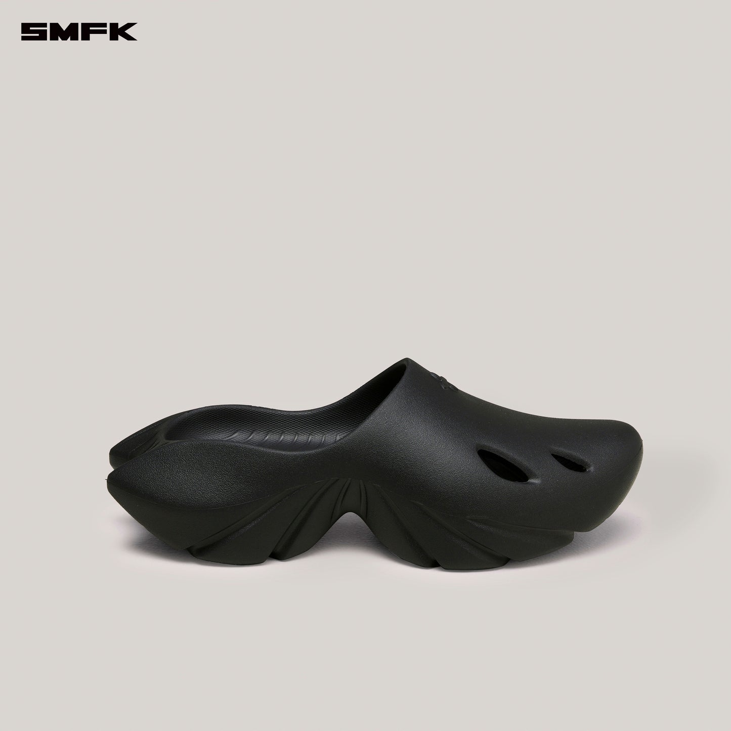 FUTURE MIRAGE Flat Slipper Graphite Black