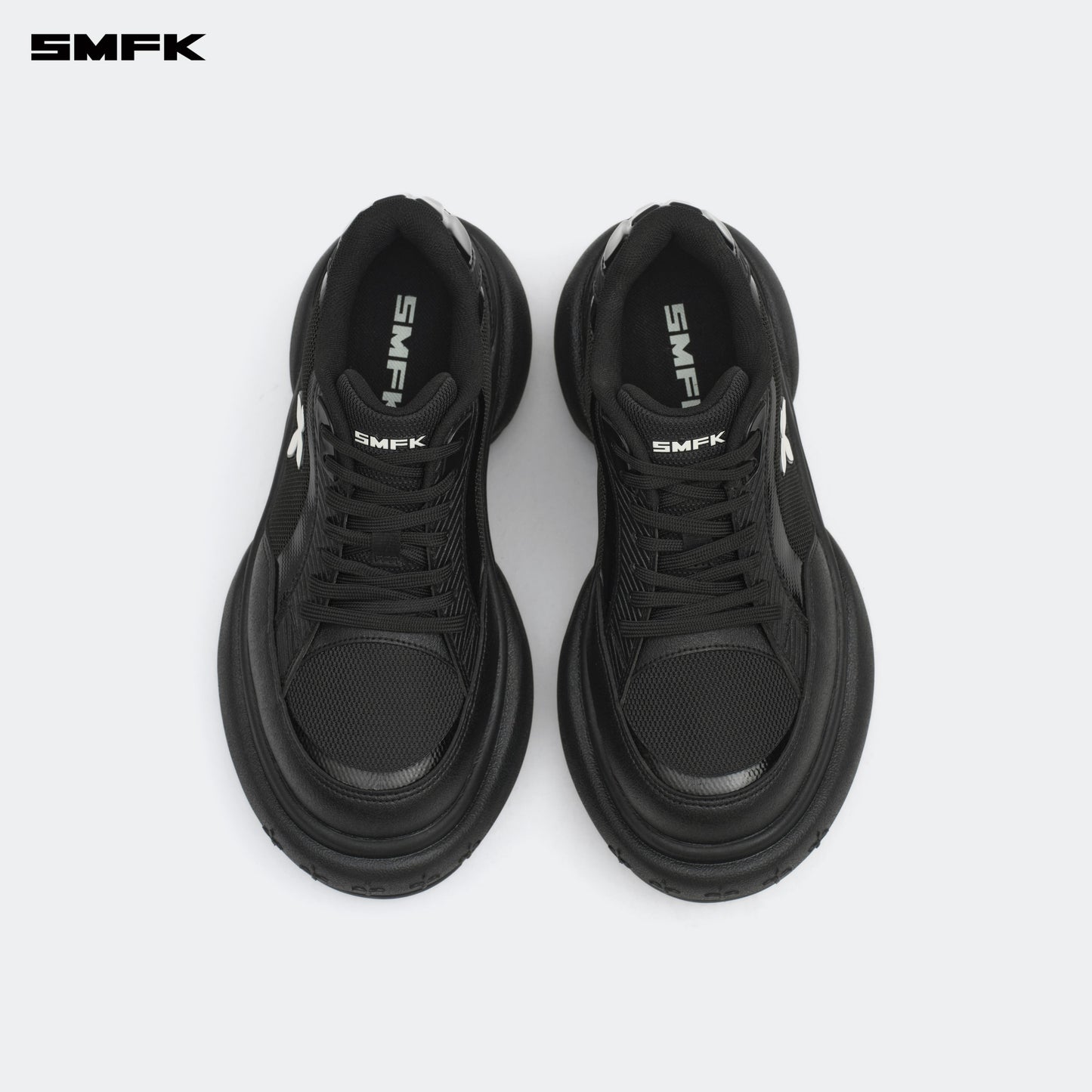 FUTURE Ripple Thick-Soled Sneaker Wilderness Black