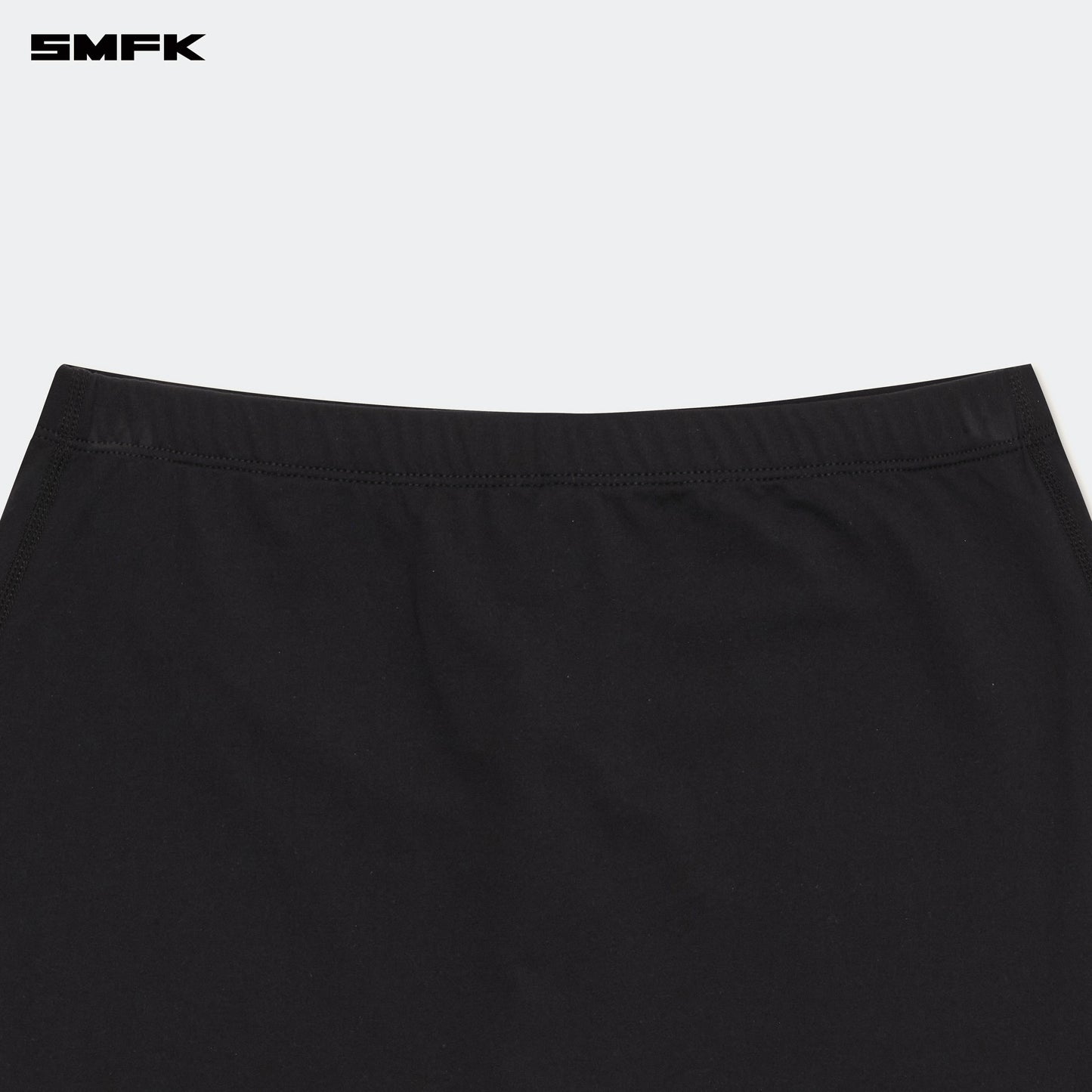 COMPASS HUG Skin Mini Skirt Wilderness Black
