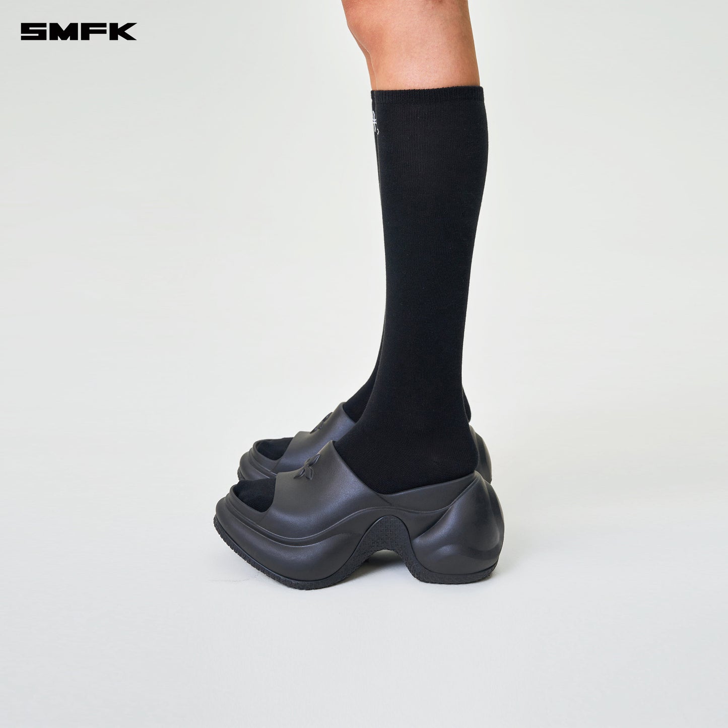 COMPASS HUG Sports Mid-Calf Socks (2 Pairs) Wilderness Black