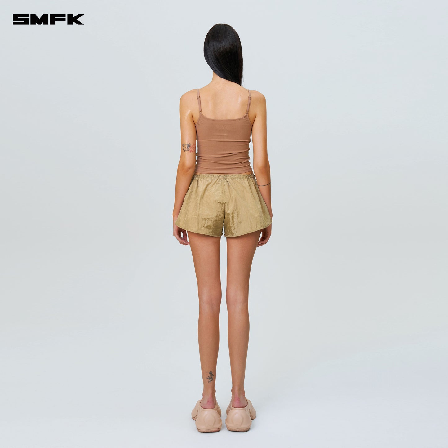 COMPASS HUG Extra-Long Sports Strap Top Deep Nude