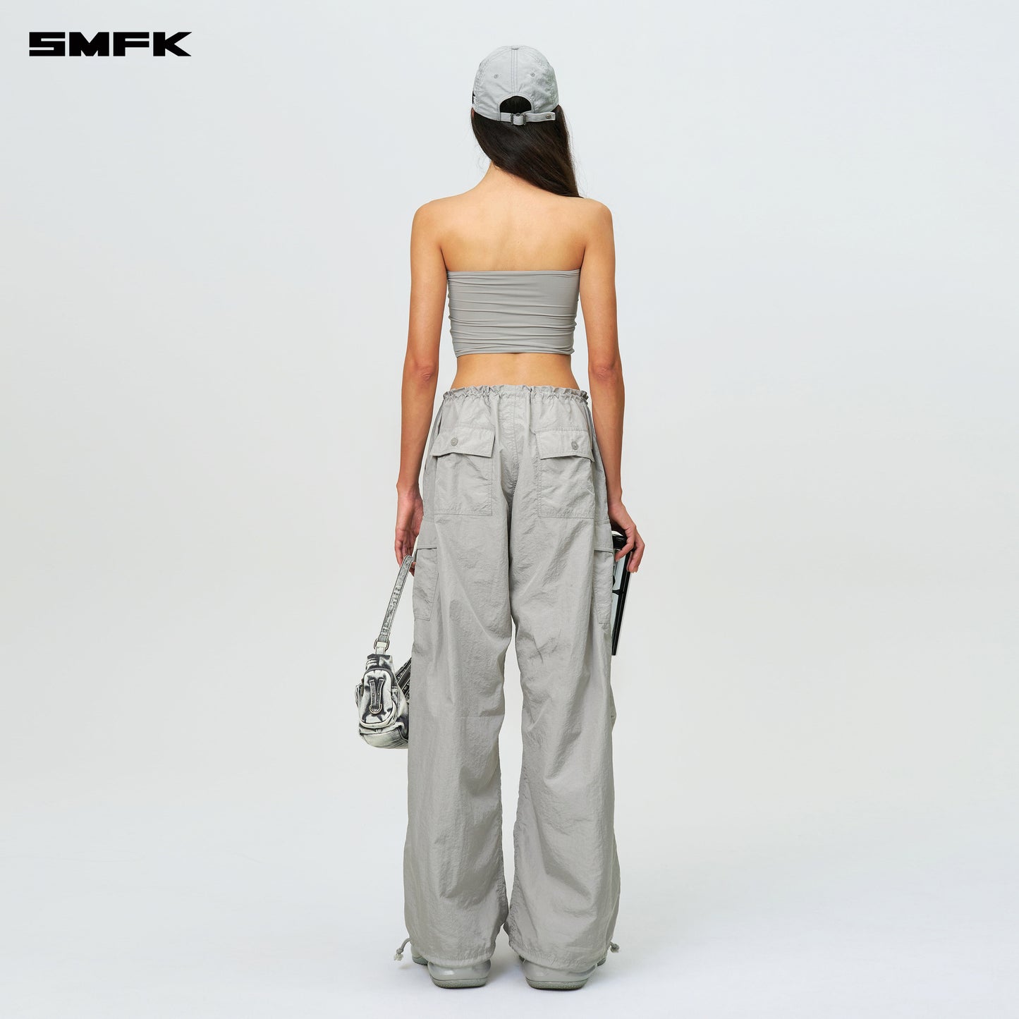 COMPASS HUG Skin Tube Top Ash Gray