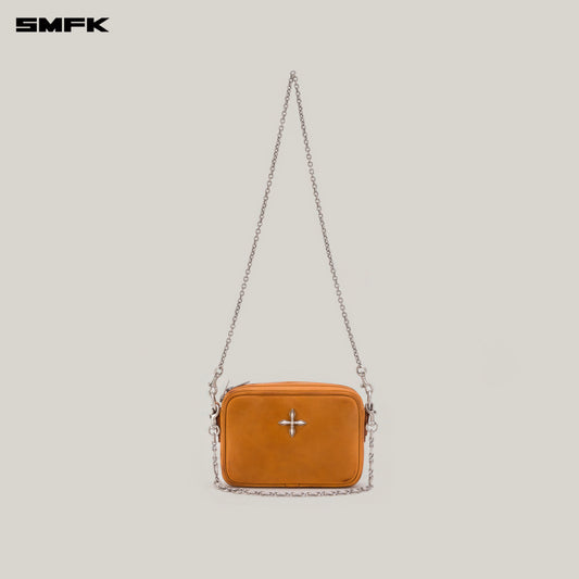 COMPASS BADGE Patina Leather Chain Bag Small Caramel Patina