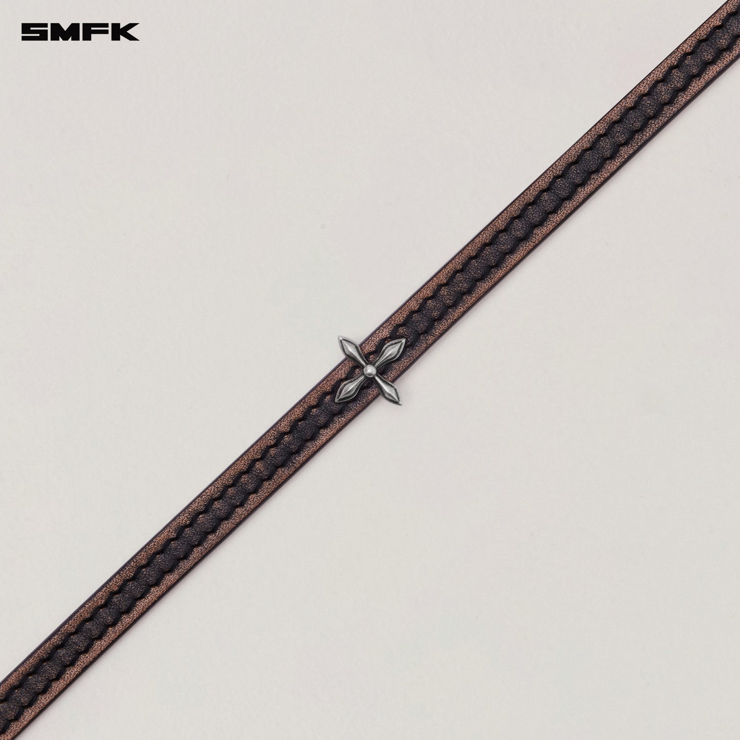 COMPASS RIVET PATINA LEATHER CHOCKER/S Wild Black Patina