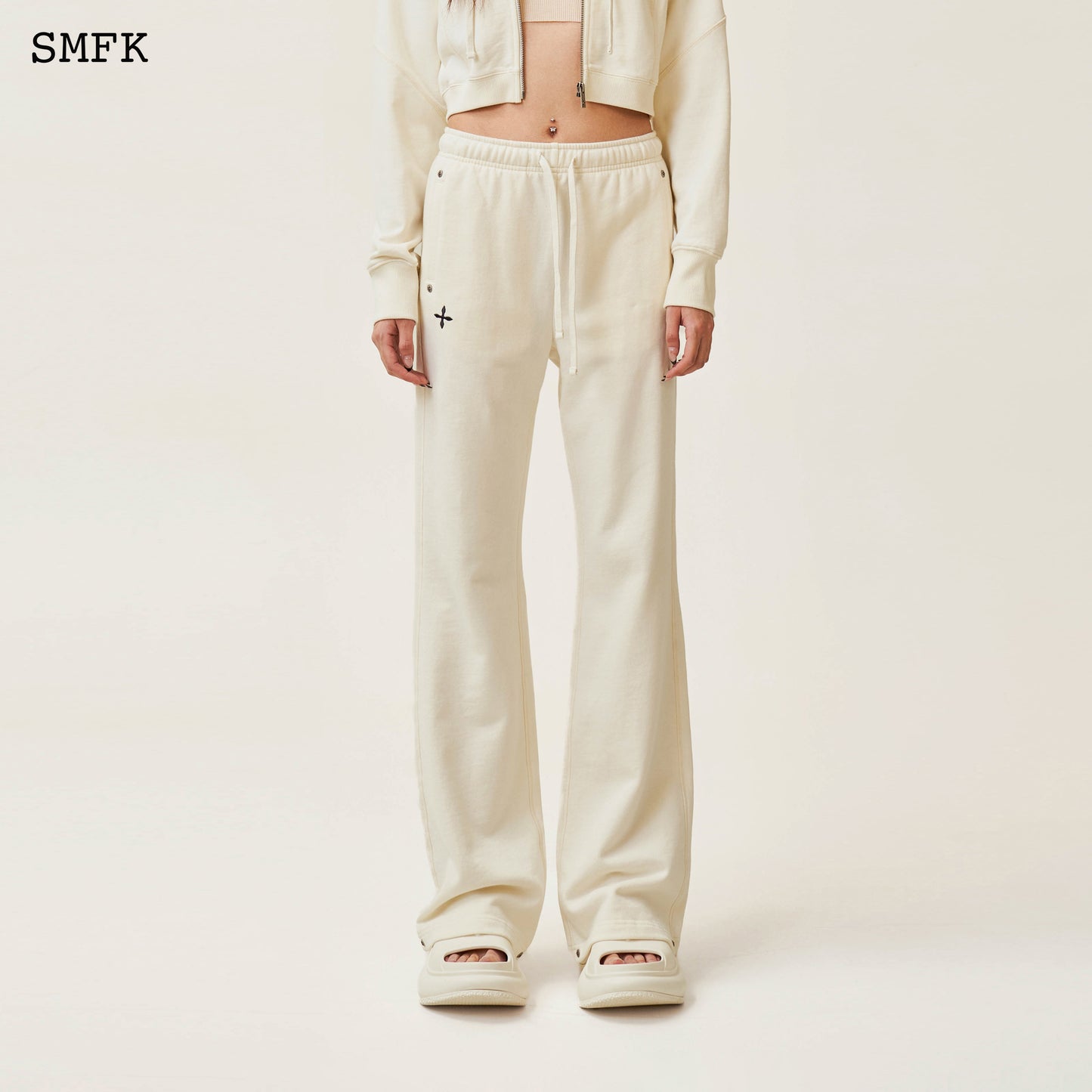 COMPASS ROVE Jogging Sports Suit Cream White