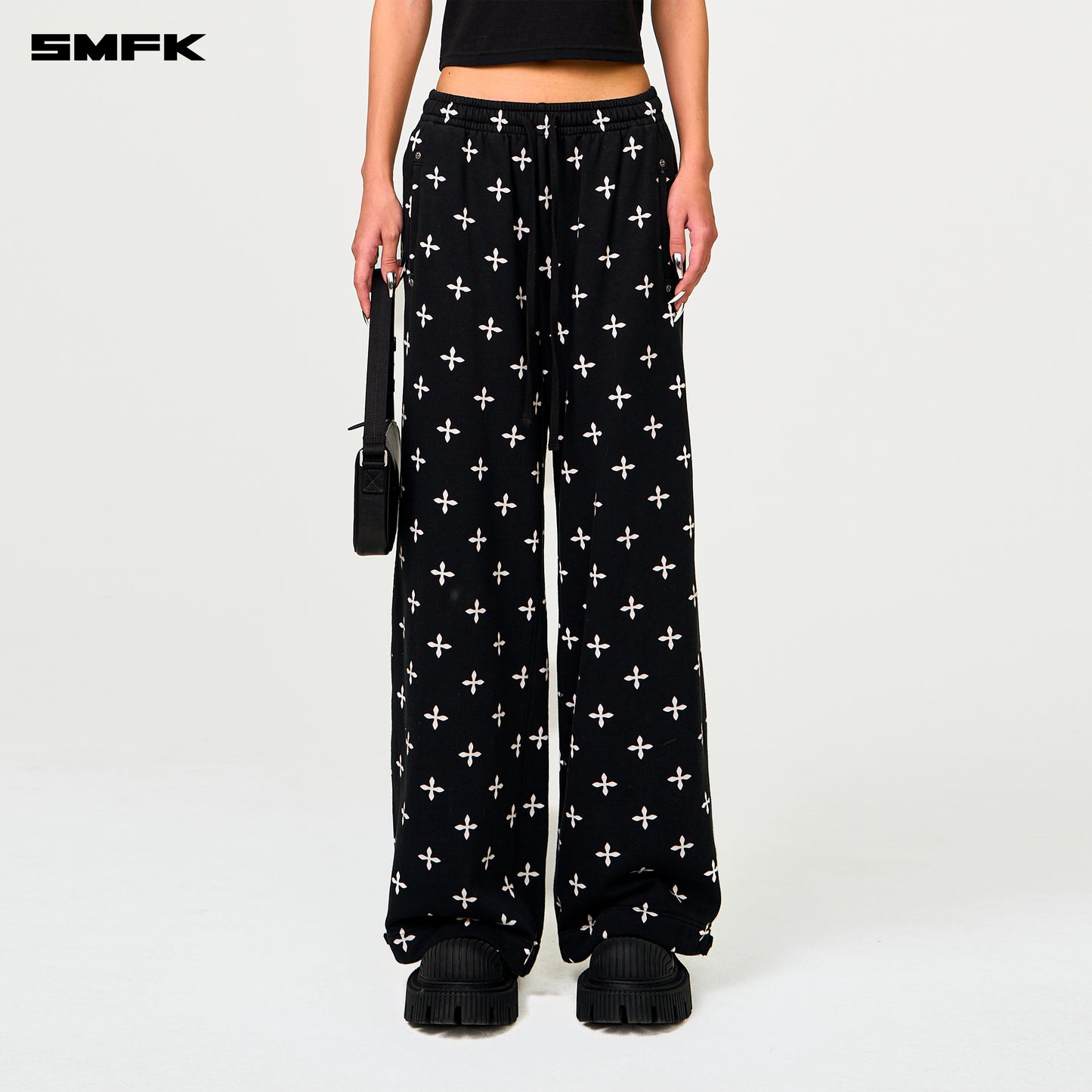COMPASS Black Garden Wide-Leg Sweatpants Midnight Garden