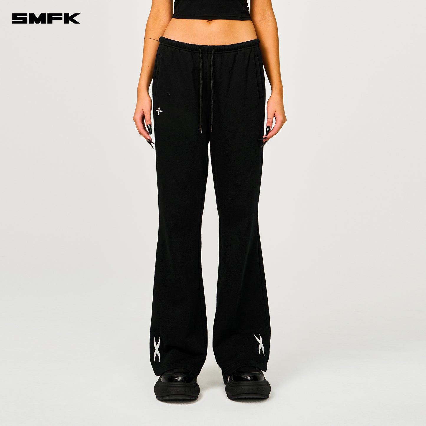 COMPASS Classic Flared Sweatpants Wilderness Black