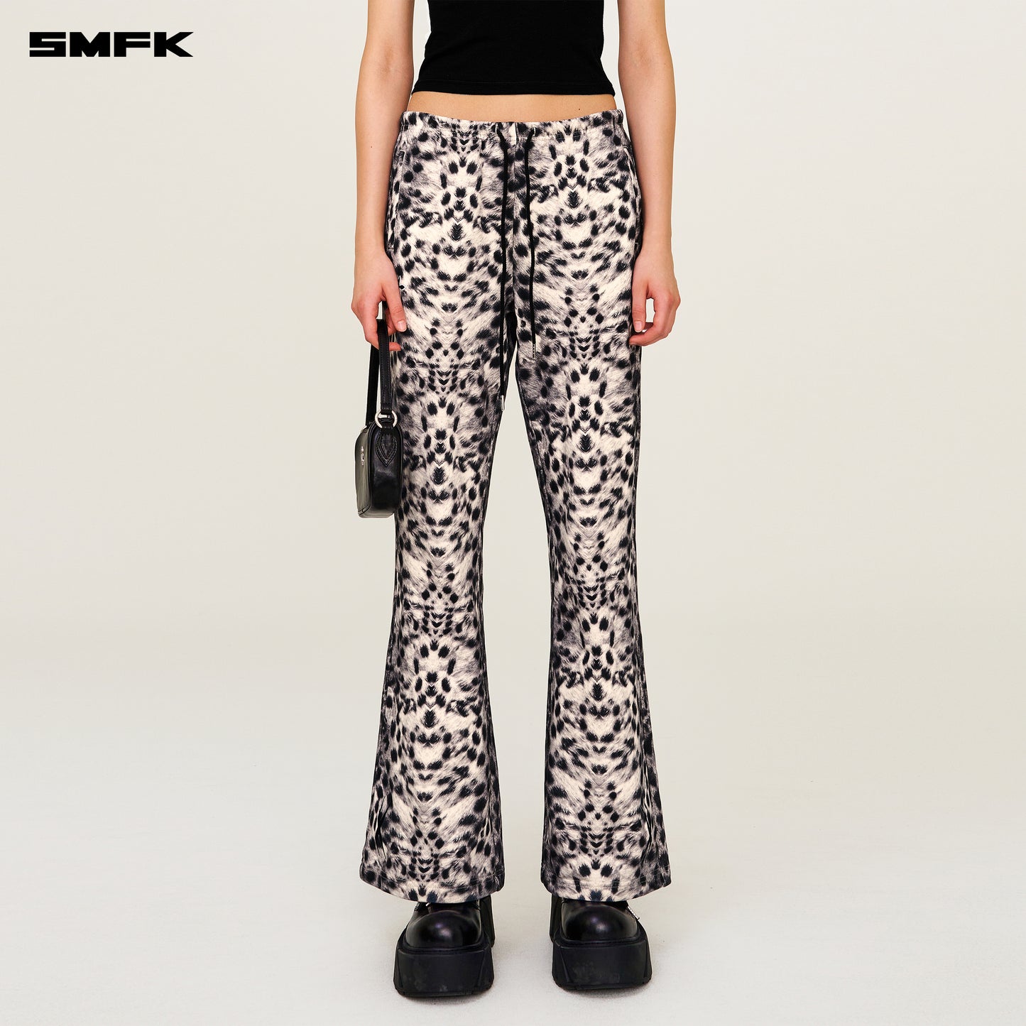 COMPASS Classic Flared Sweatpants Snow Leopard