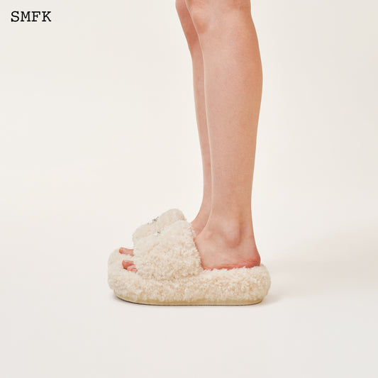 COMPASS WOOLLY White Velvet Furry Sandals Velvet White