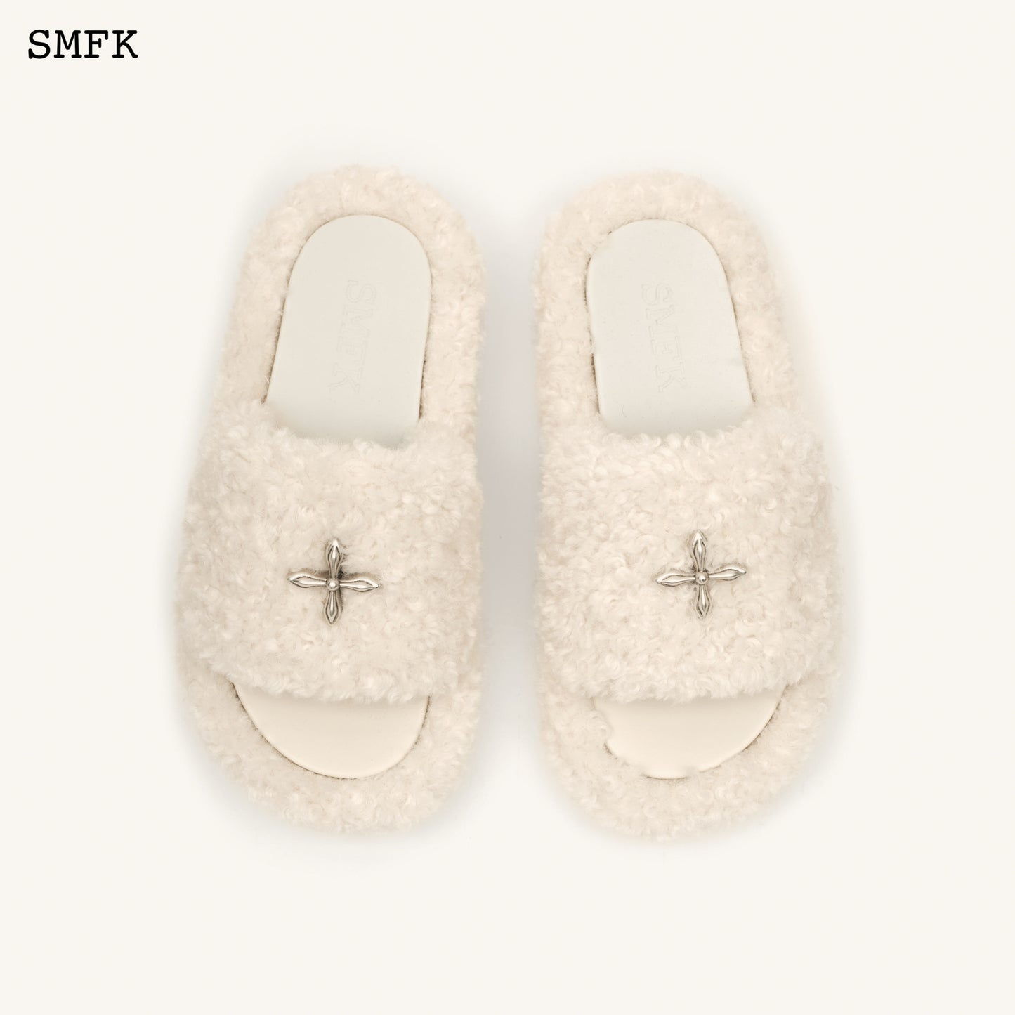 COMPASS WOOLLY White Velvet Furry Sandals Velvet White