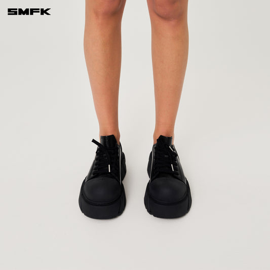 FUTURE MIRAGE High Heeled Leather Sneakers Wilderness Black