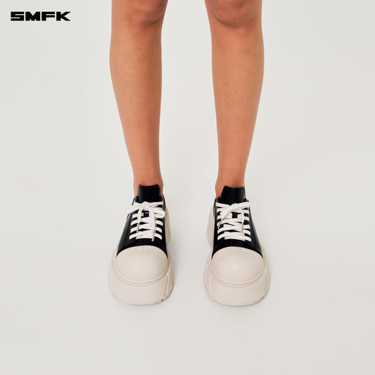 FUTURE MIRAGE High Heeled Leather Sneakers Black & White
