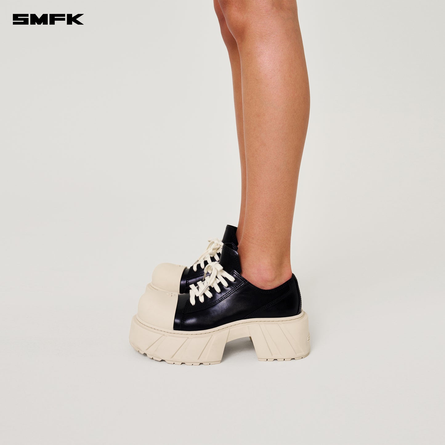 FUTURE MIRAGE High Heeled Leather Sneakers Black & White