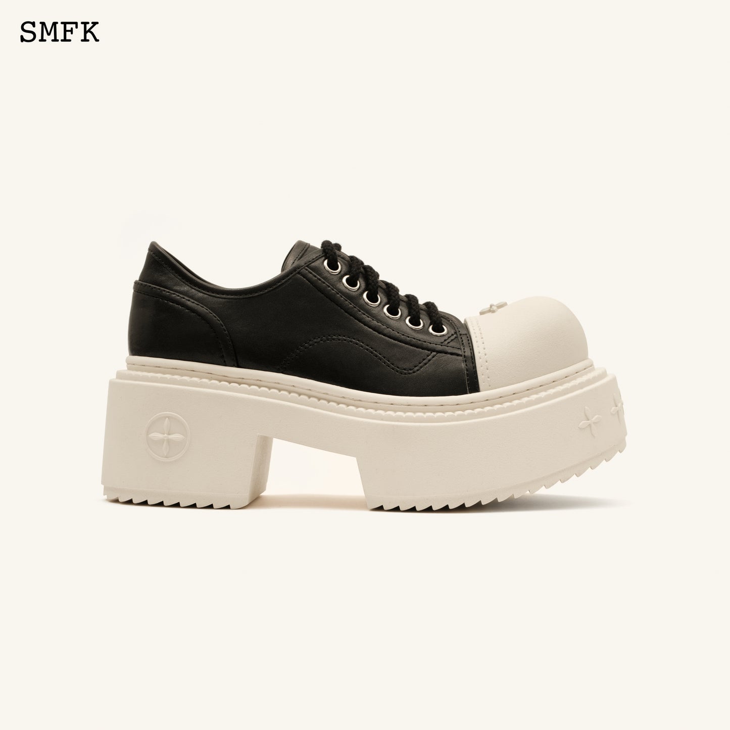 COMPASS RIDER Wilderness Low-Top Boots Monochrome Duo