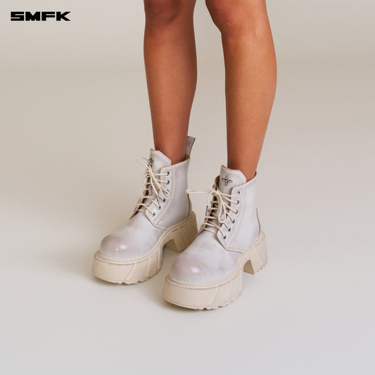 FUTURE MIRAGE Leather Rider Boots Alpine White
