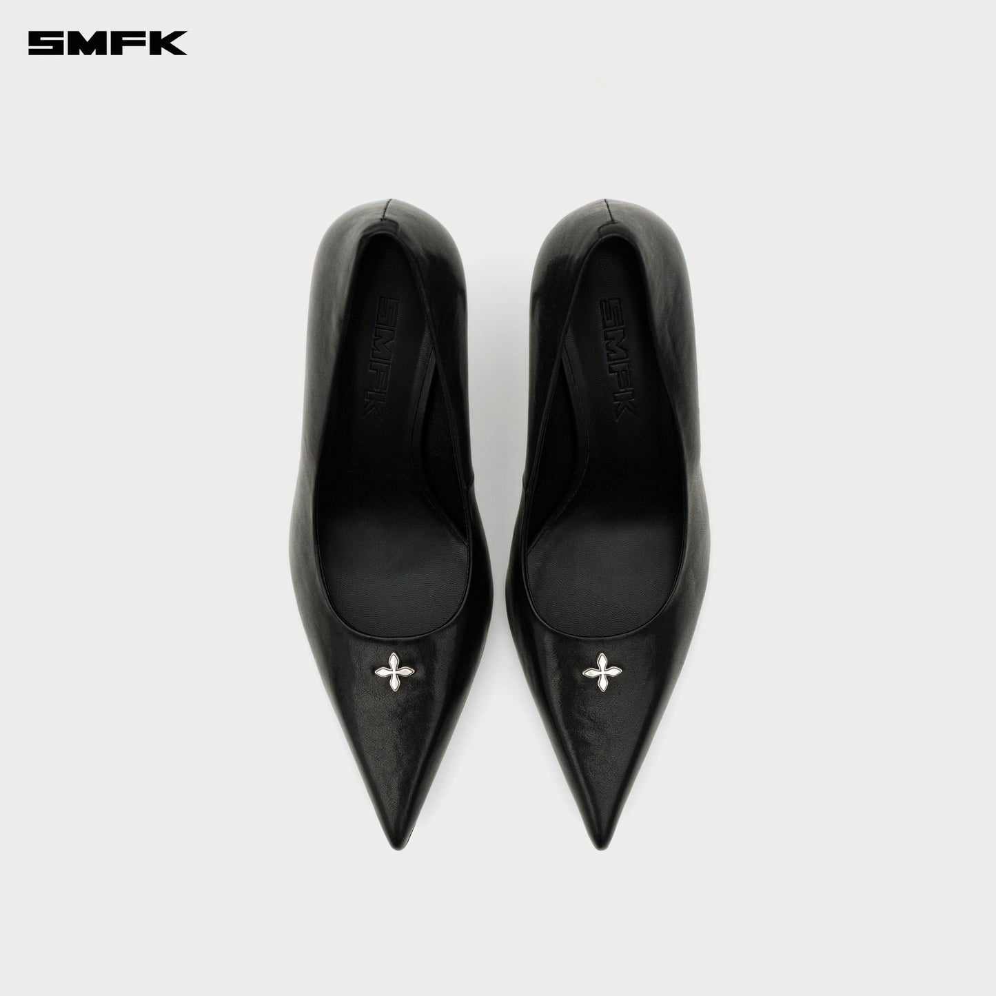COMPASS RIVET Classic Leather High Heels 8cm Wilderness Black
