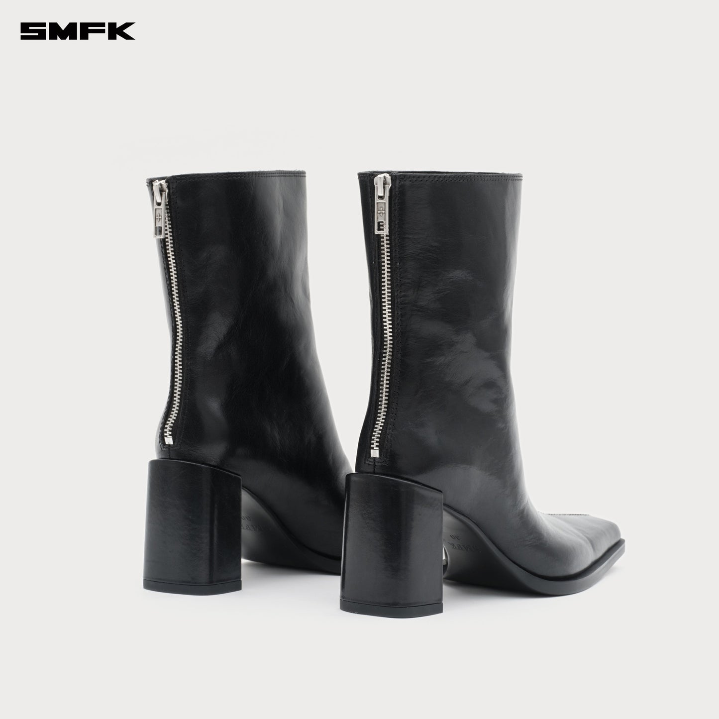 COMPASS STAGE Leather High-heeled Boots Midnight Black