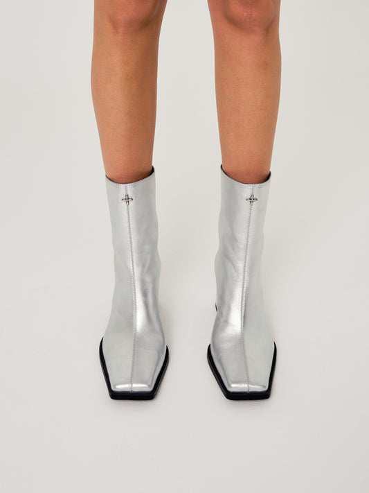 COMPASS STAGE Leather High-heeled Boots Stardust Silver