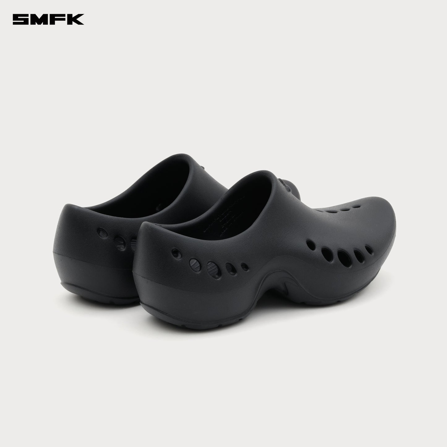 FUTURE RIPPLE All In One-piece Sandals Wilderness Black