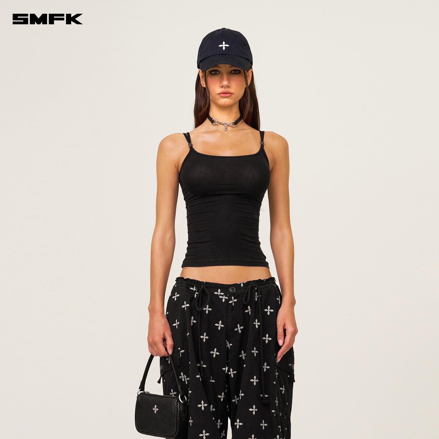COMPASS HUG Sports Slim-fit Strap Top
Wild Black Wilderness Black