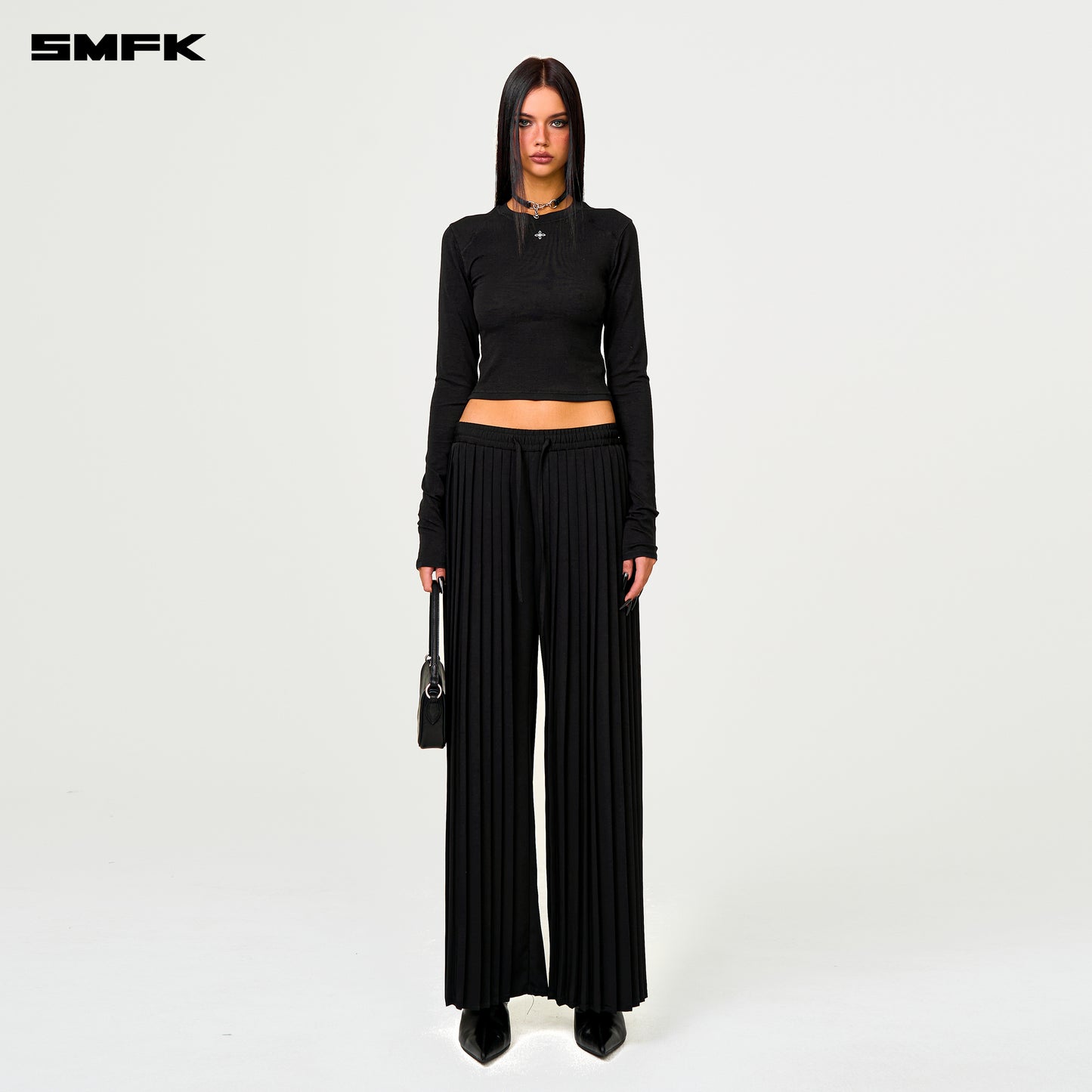 WILD WORLD Pleated Trousers Wilderness Black
