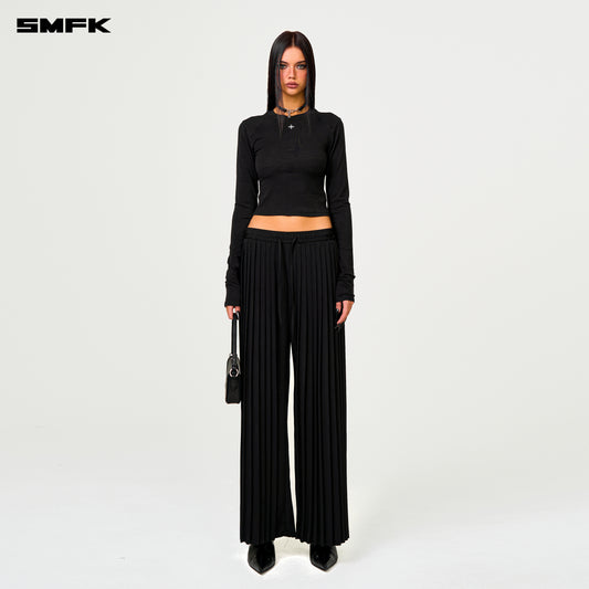 WILD WORLD Pleated Trousers Wilderness Black