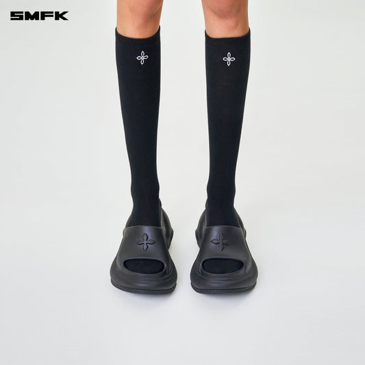 COMPASS HUG Sports Mid-Calf Socks (2 Pairs) Wilderness Black